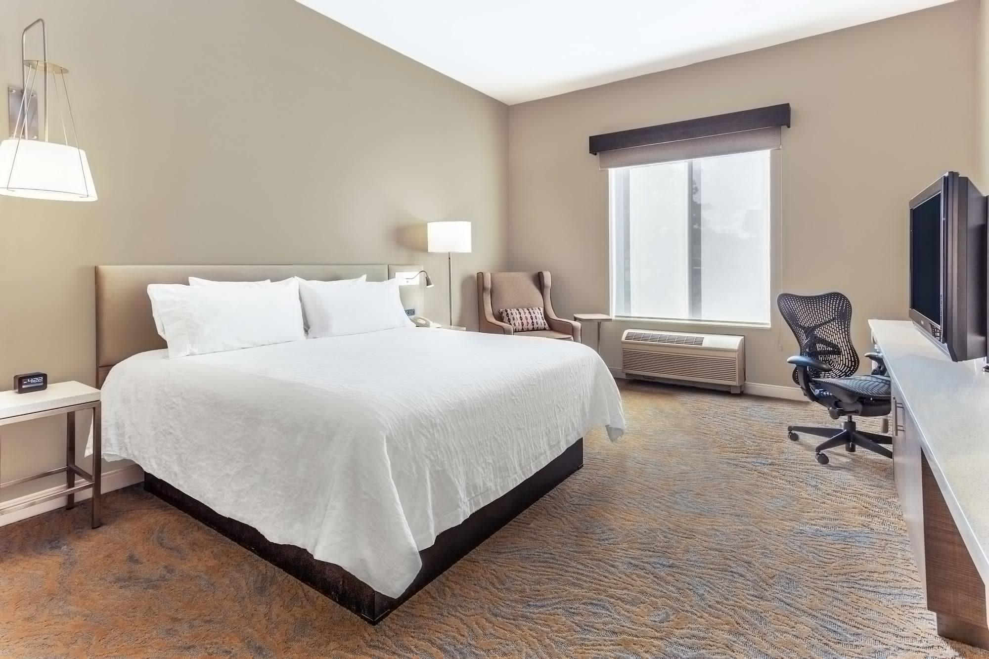 Hilton Garden Inn Saint Charles Exteriör bild