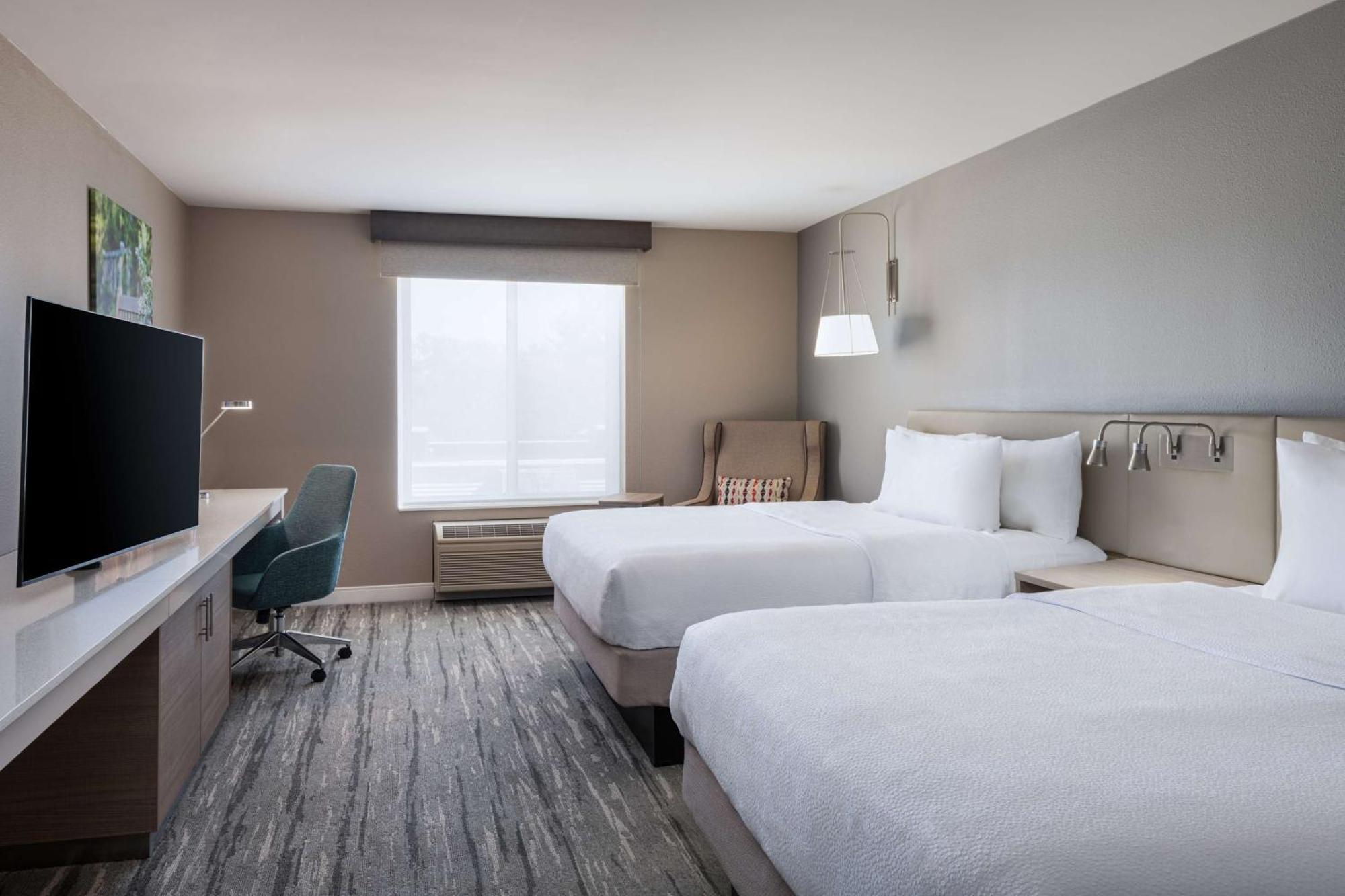 Hilton Garden Inn Saint Charles Exteriör bild