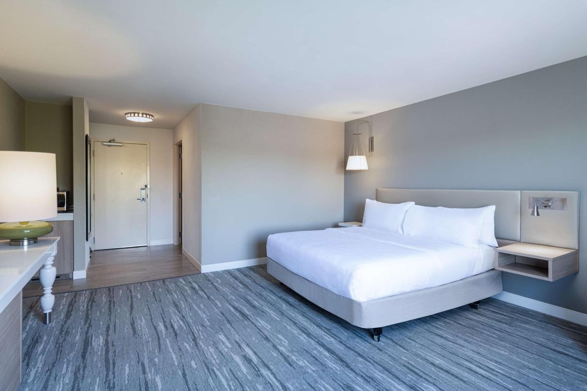 Hilton Garden Inn Saint Charles Exteriör bild