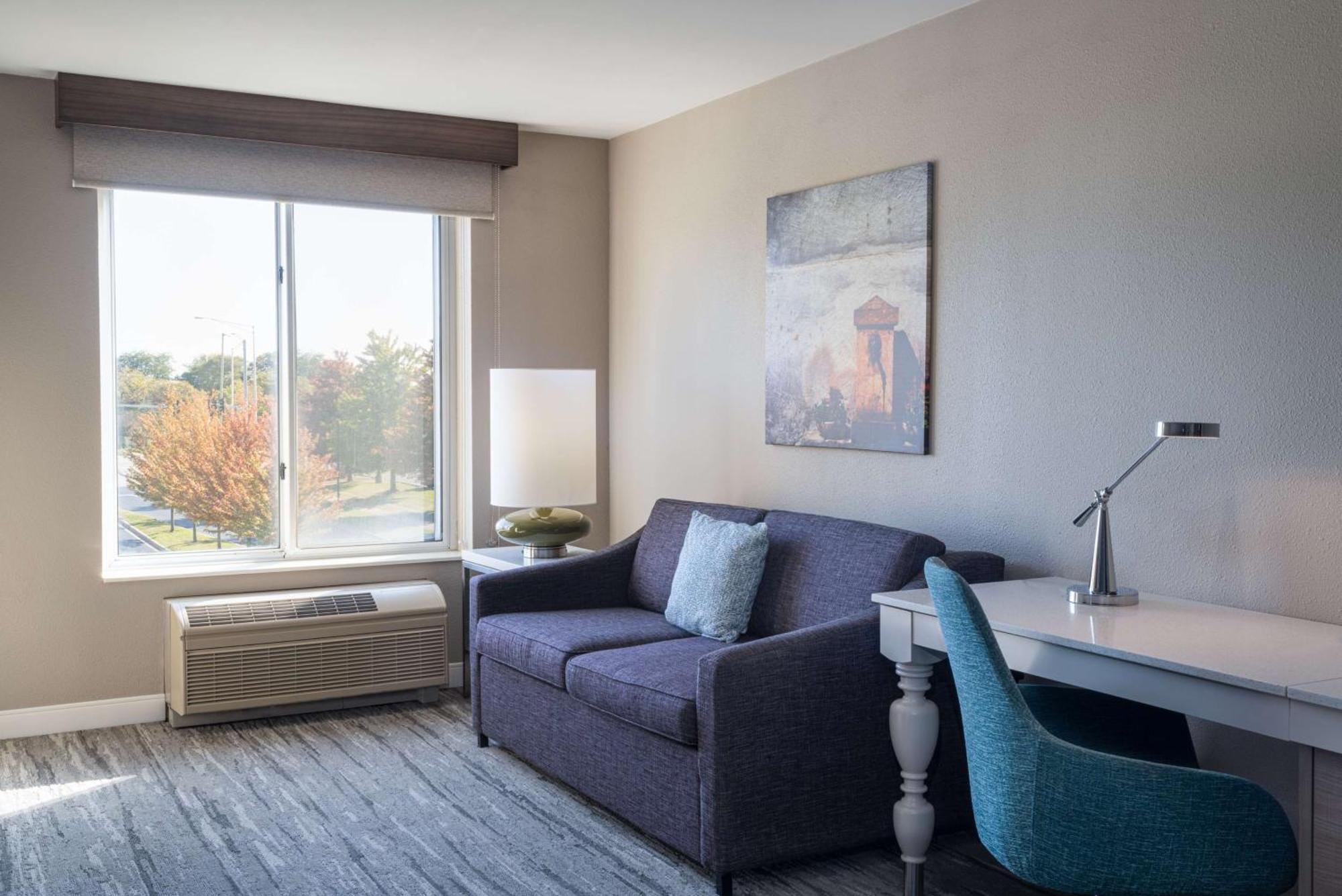 Hilton Garden Inn Saint Charles Exteriör bild