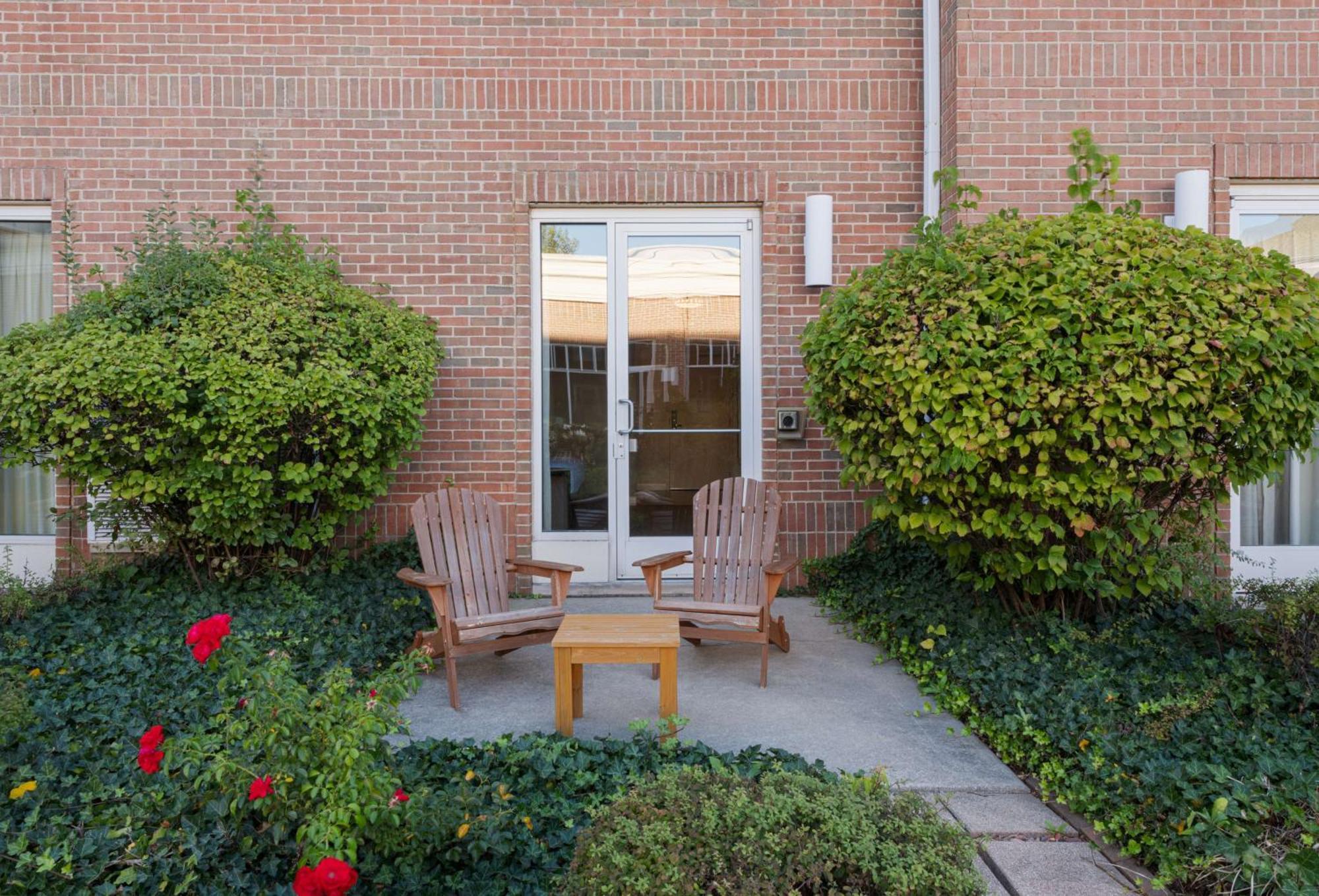 Hilton Garden Inn Saint Charles Exteriör bild